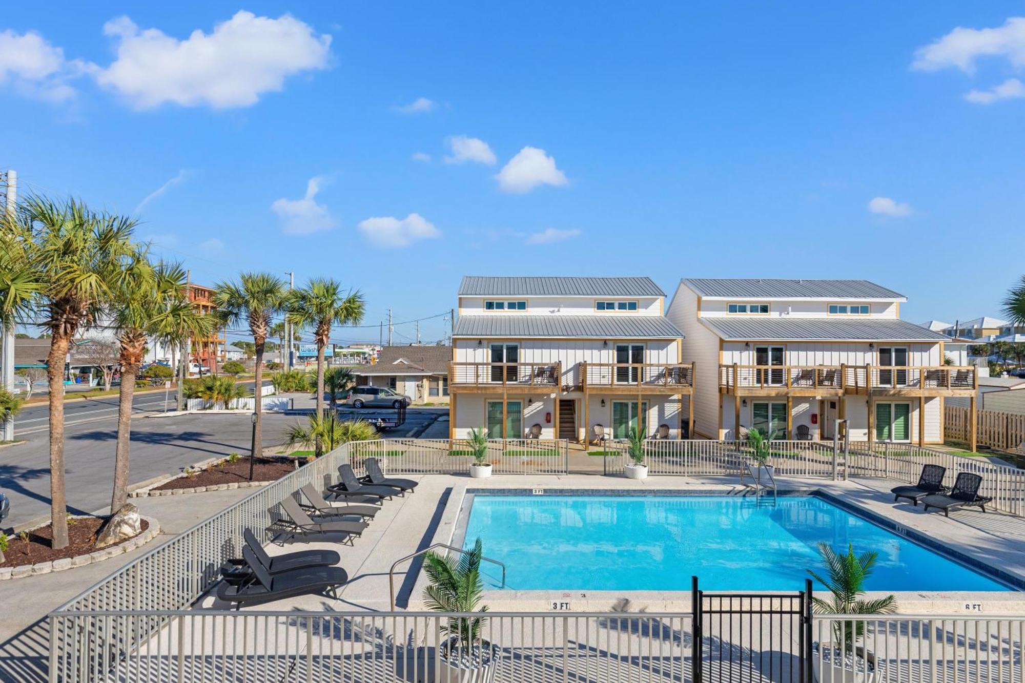 Apartment Ocean Breeze 1d Panama City Beach