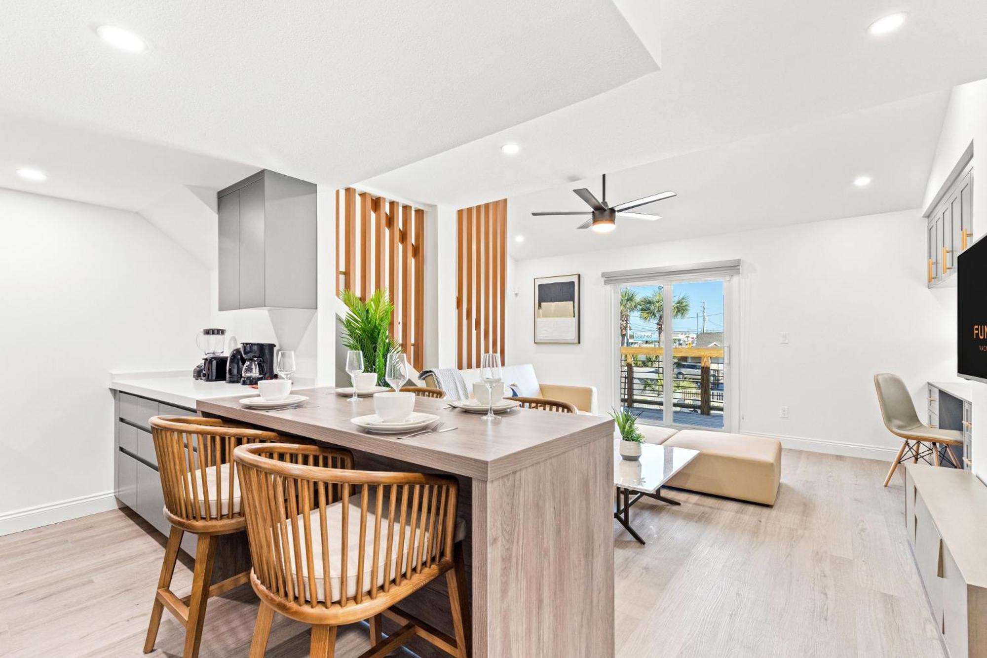 Apartment Ocean Breeze 1d Panama City Beach